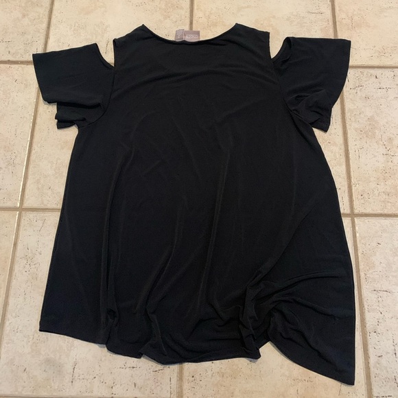 Chico's Black Cold Shoulder Top - Size 2 - Picture 7 of 8